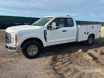 2023 Ford F-250 XL 4x2 Extended Cab Ciężarówka użytkowa