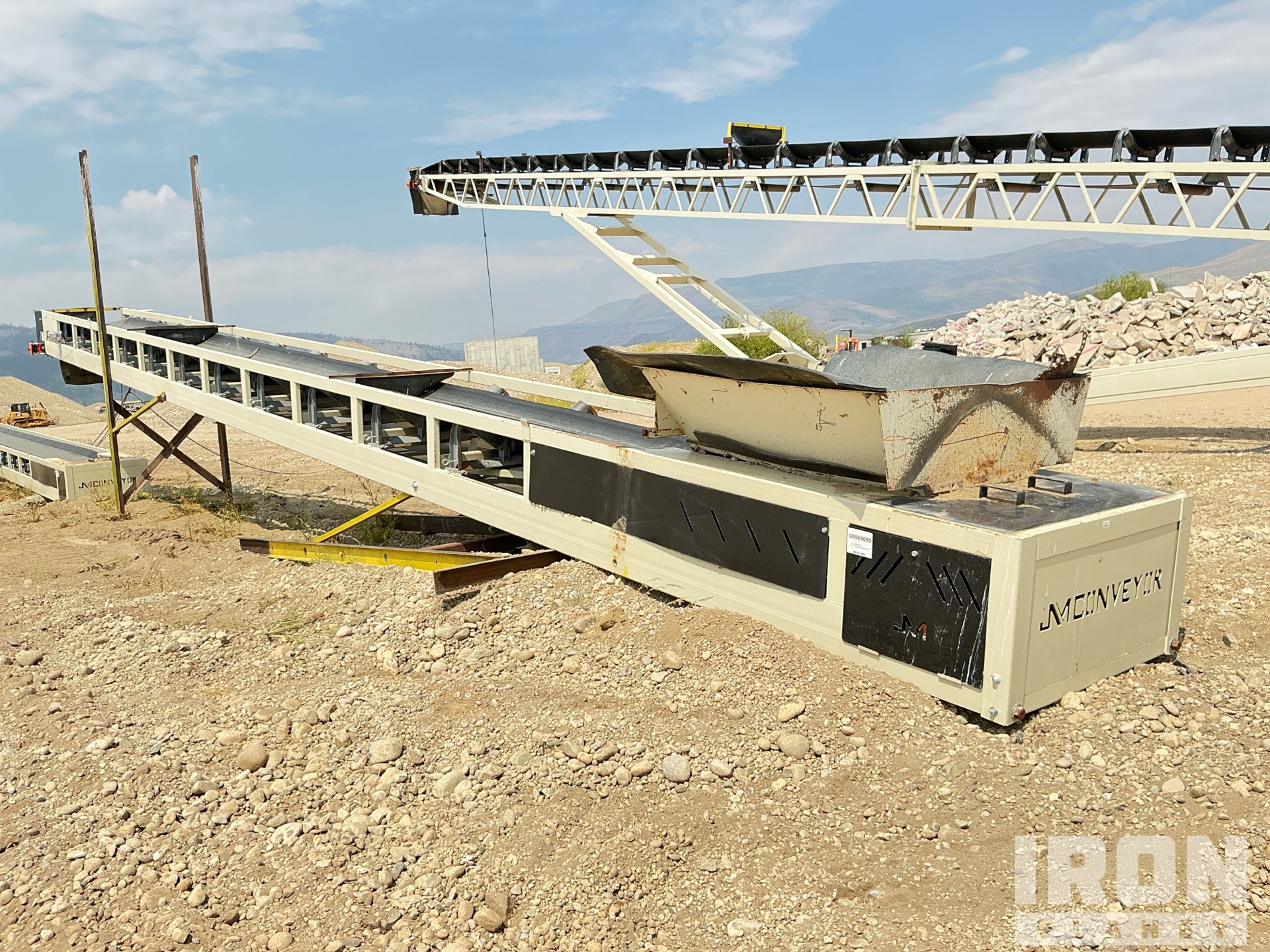 2023 JM 36 in x 60 ft Stackable Conveyor