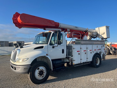 2007 International 4400 4x2 Camion Nacelle
