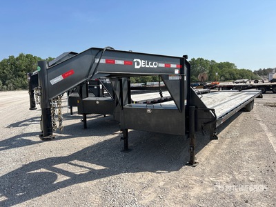 2025 Delco 40 ft T/A Gooseneck Remolque Portamaquinaria