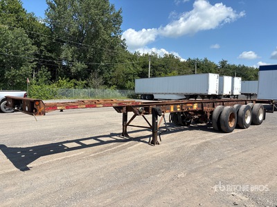 2008 Max Atlas 40 ft Tri/A Extendable Skel Trailer