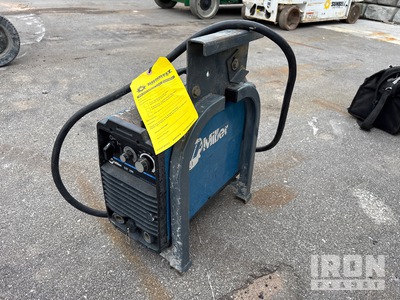 2015 Miller CST-280 280 A Multi-Process Elektrische lasser (Inoperable)