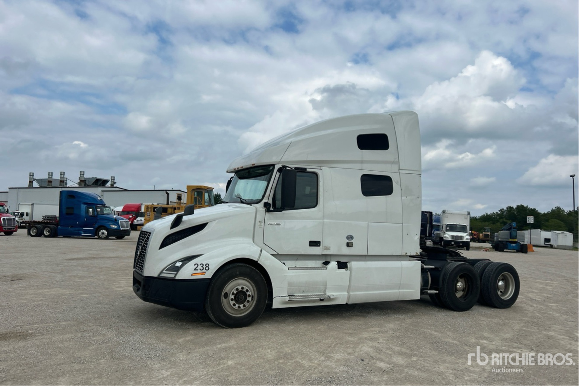 2020 Volvo VNL 6x4 T/A Sleeper Truck Tractor