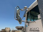 Cab with Mirrors