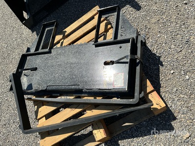 Kit Containers QT-45-FF-42 42 in Skid Steer Forks (Unused)