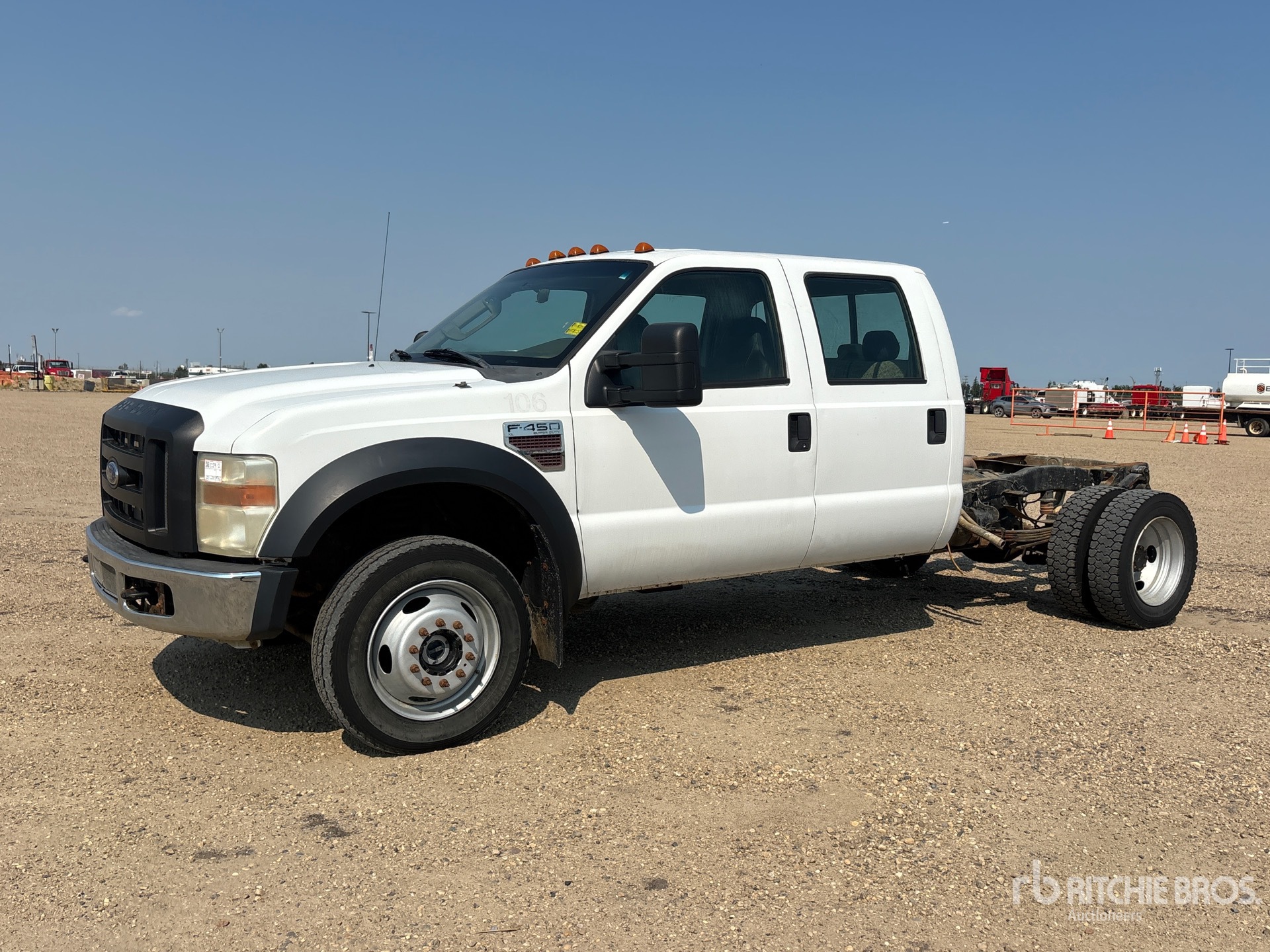 2008 Ford F-450 XL XL 4x4 Extended Cab Cab and Chassis