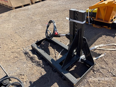 2026 GIYI TP25 24 in Skid Steer Post Puller