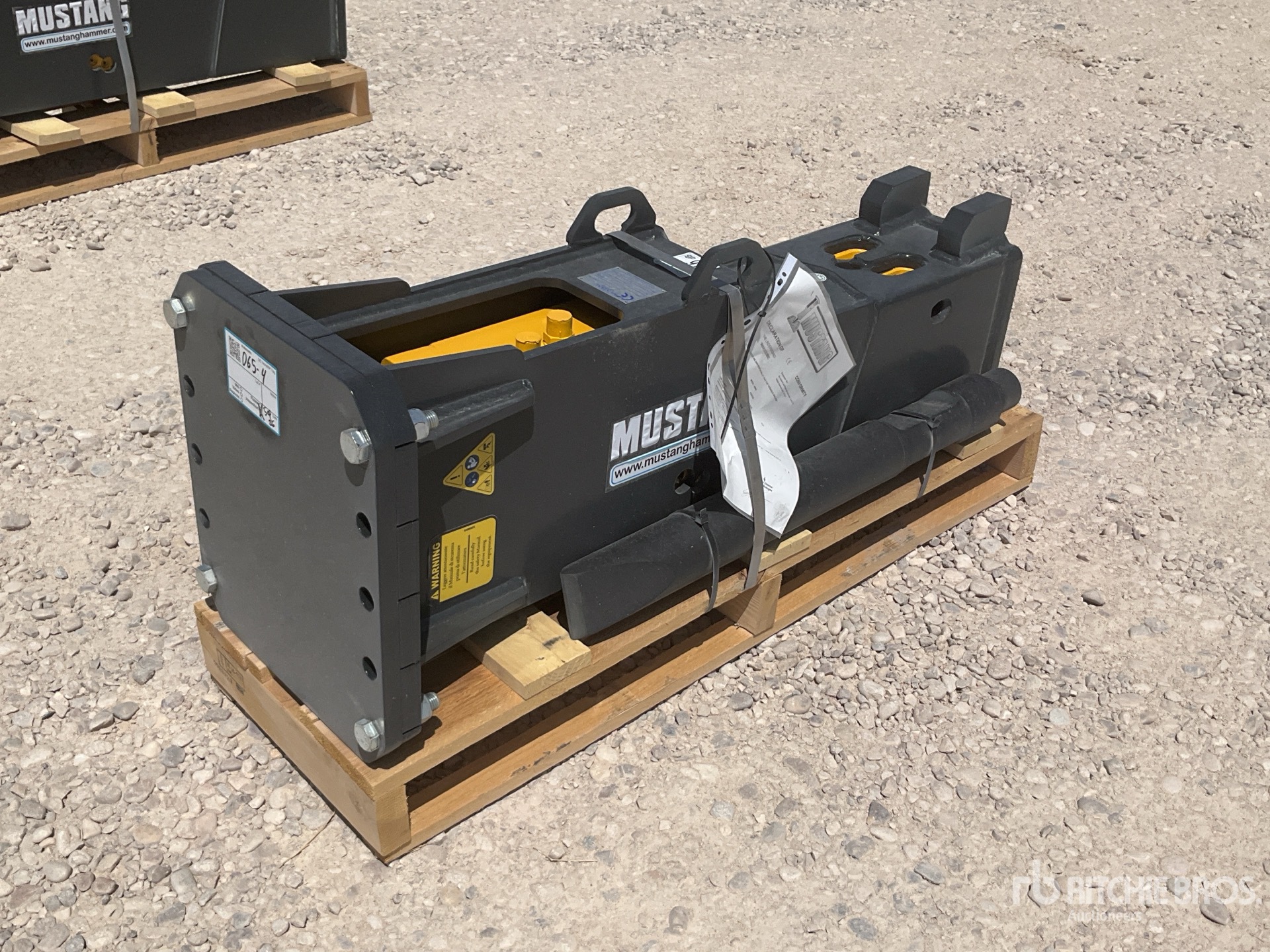 2026 Mustang HM600 Hydraulic Breaker (Unused)