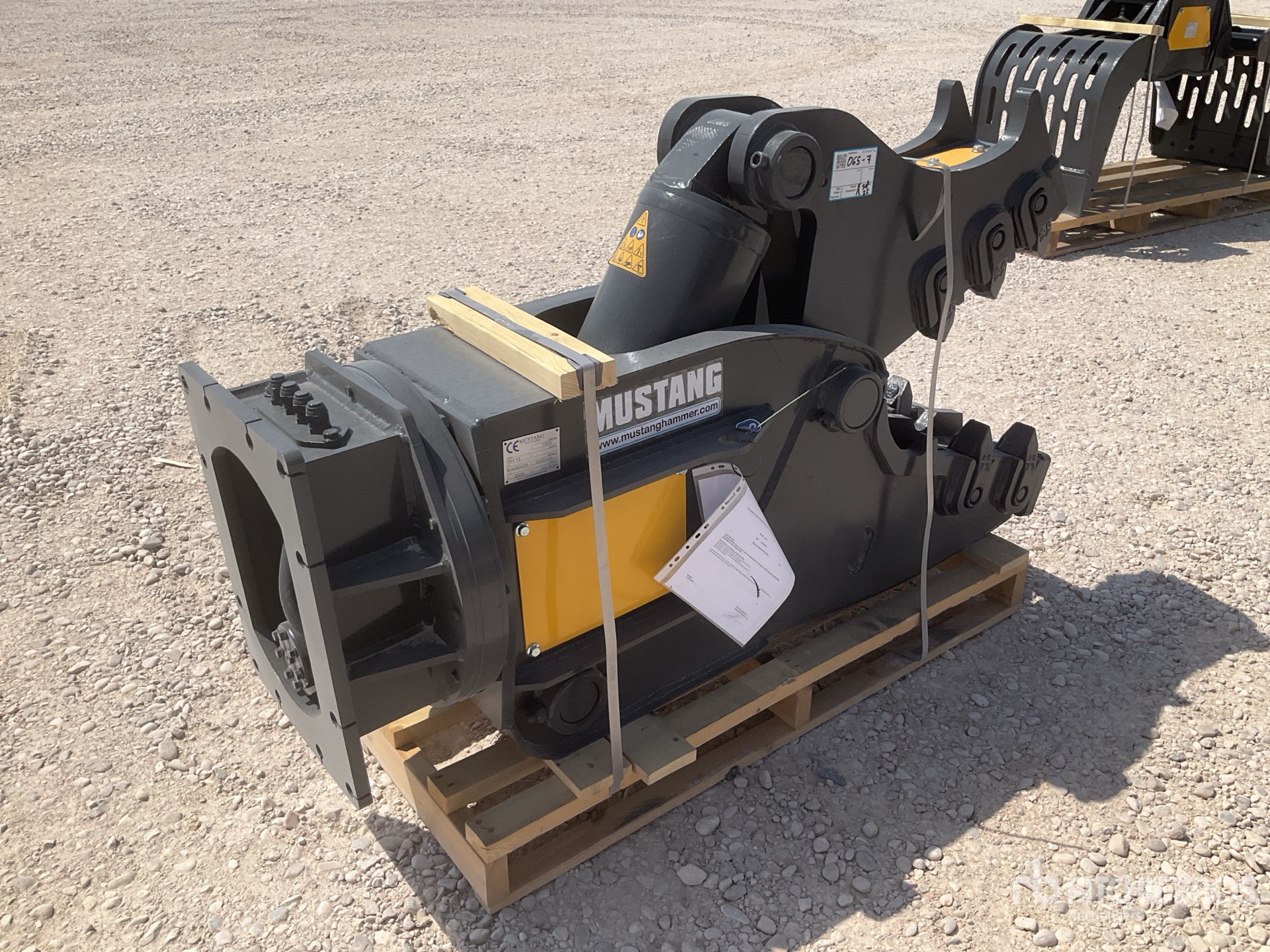 2026 Mustang RH15 Demolition Pulverizer (Unused)