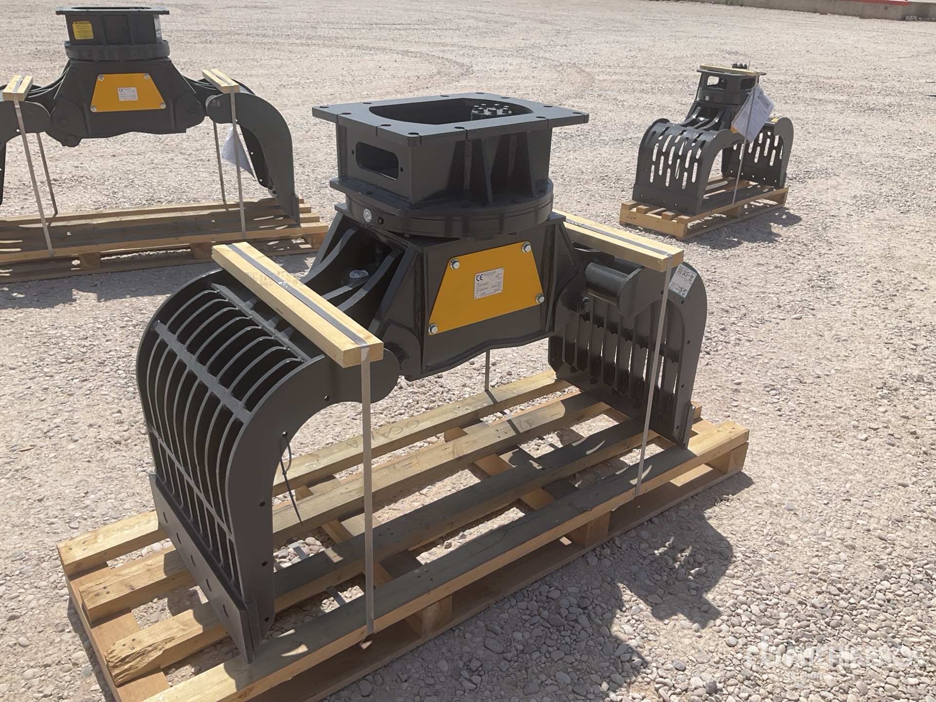 2026 Mustang GRP 450 D Demolition Grapple (Unused)