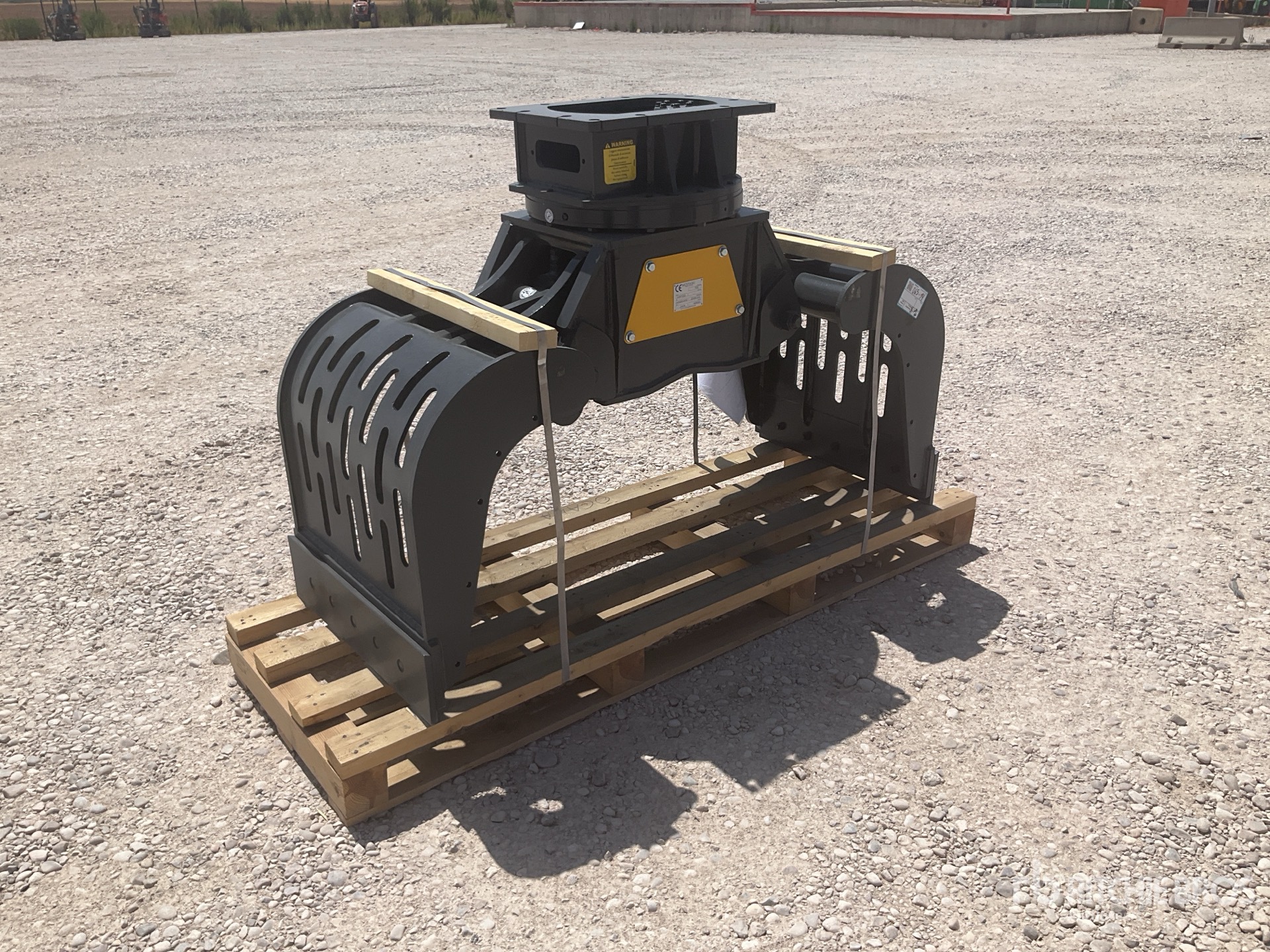 2026 Mustang GRP750 Demolition Grapple (Unused)