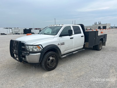 2014 Ram 4500 4x4 Crew Cab Camion utilitaire