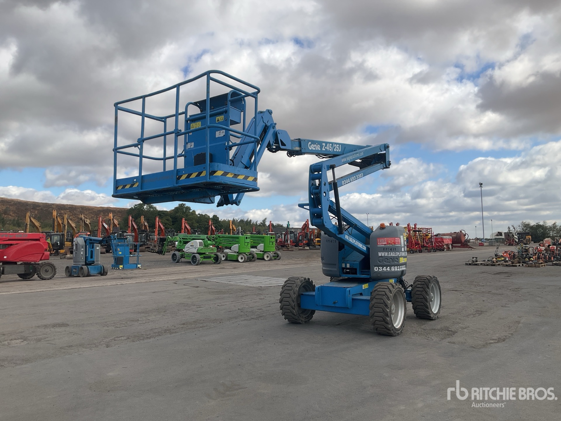 2011 Genie Z45/22 2WD Diesel Articulating Boom Lift