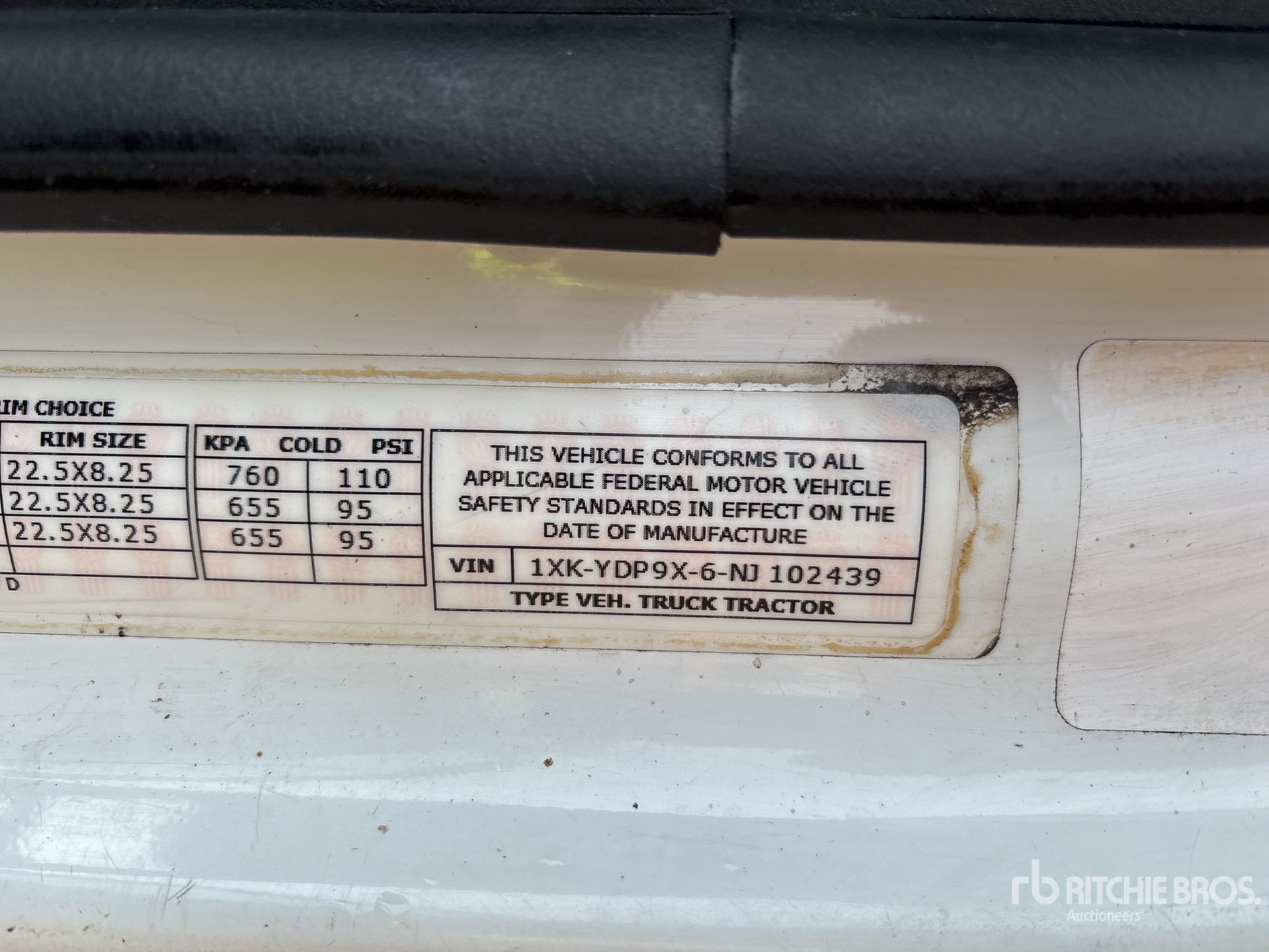 2022 Kenworth T680 T/A Sleeper Truck Tractor