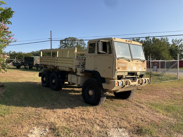 1997 Stewart & Stevenson M1093 MTV 6x6 Cargo Truck