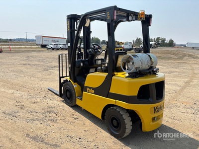 2011 Yale GLP050VX 1500 lb Cushion Tire Forklift