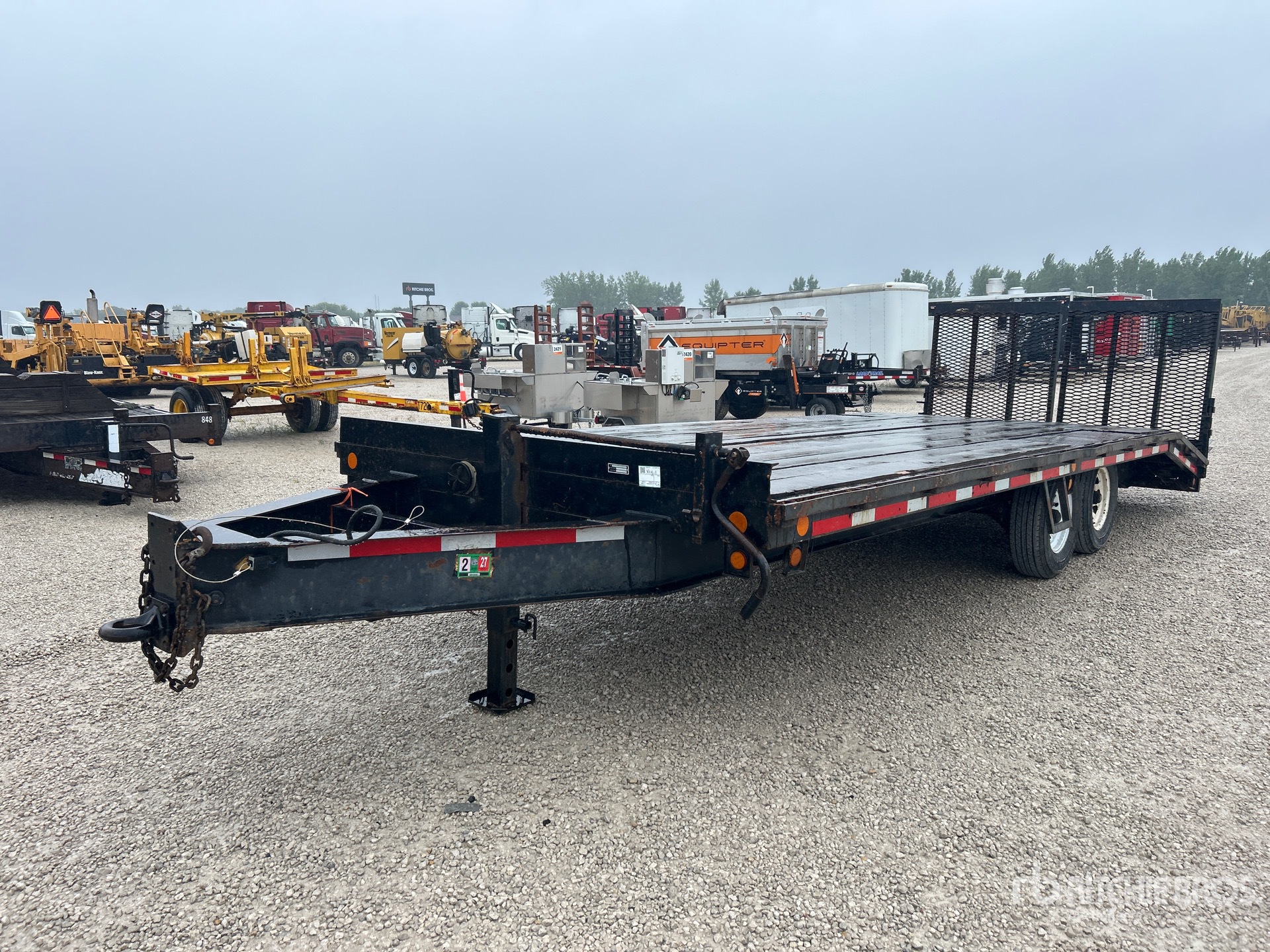 2006 Beaver Creek 22 ft T/A Equipment Trailer