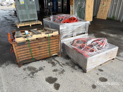 Quantity of (4) Crates of Machine de fabrication de tuyaux flexibles hydrauliques