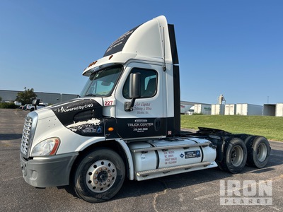 2015 Freightliner Cascadia 113 CNG 6x4 Day Cab Truck Tractor