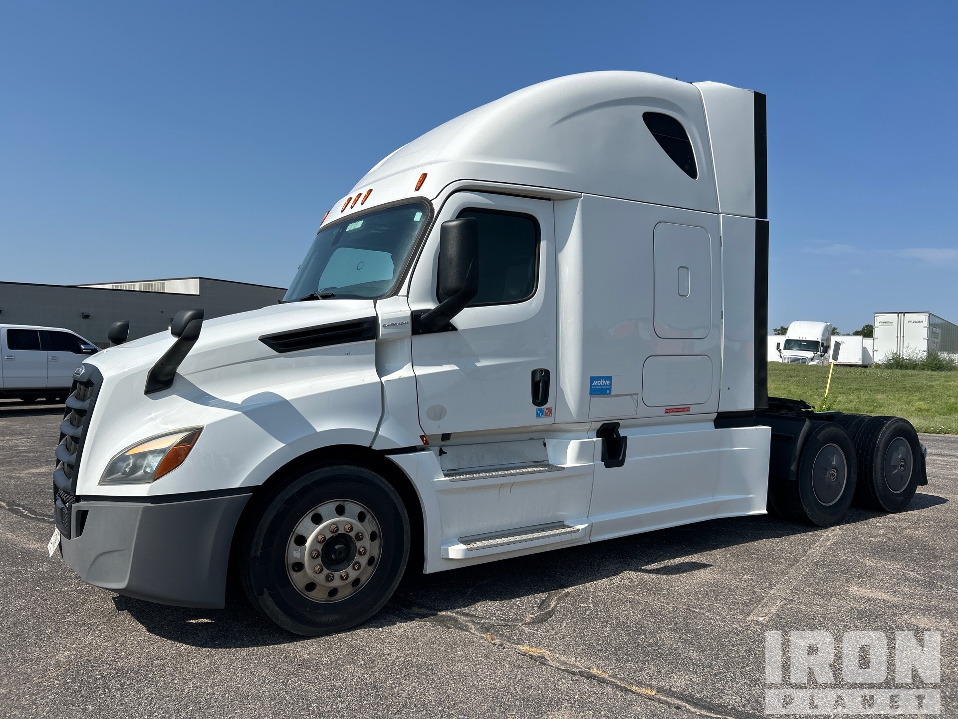 2019 Freightliner Cascadia 126 6x4 T/A Sleeper Truck Tractor