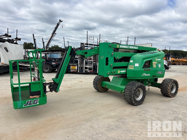 Articulating Boom Lifts