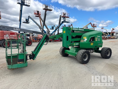2015 JLG 450AJ 4WD Dual Fuel رافعة بذراع