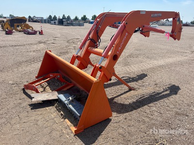 Kubota LA2254 Front Loader Attachment