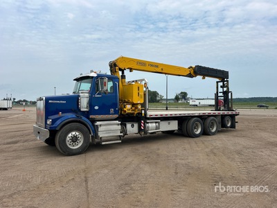 Fassi F360SE 7250 lb Knuckle Boom on 2013 Western Star 4800 8x4 Camion à flèche
