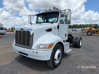 2017 Peterbilt 337 4x2 Tracteur Routier (Inoperable)