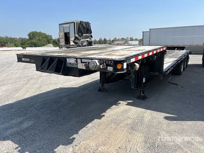 2015 Manac 13342A000 41 ft Tri/A Step Deck Trailer