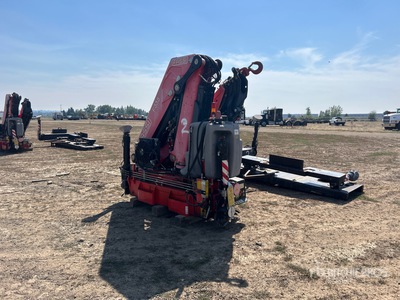 2012 Fassi F335 Knuckle Flèche sur camion