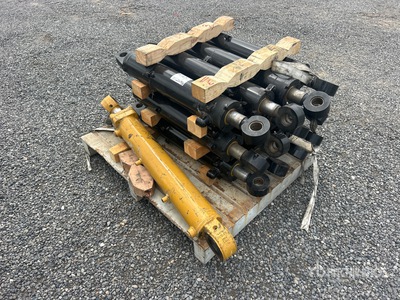 Quantity of (13) Cat Lift Cylinder - Fits Cat D6R