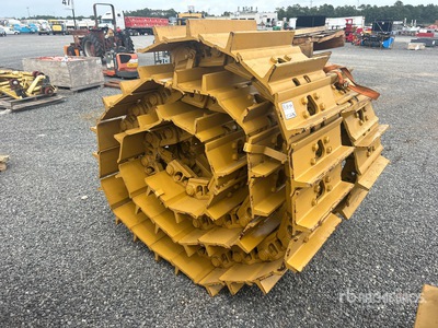 Quantity of (2) 24 in SBG Tracks - Fits Cat D7R