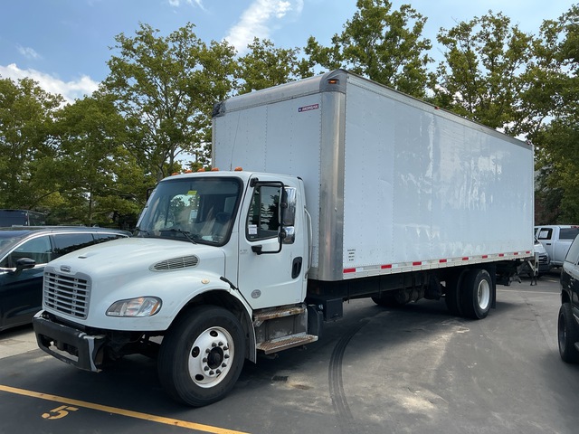2019 Freightliner M2 106 4x2 Van Truck 2019 Freightliner M2 106 4x2 Van Truck