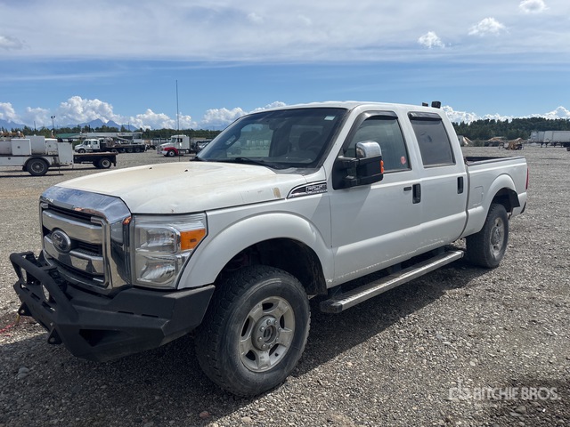 2011 Ford F-250 XLT 4x4 Crew Cab Pickup