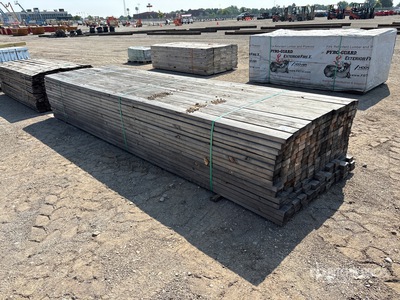Quantity of (208) 2 in x 4 in x 14 ft SYP Timmerhout