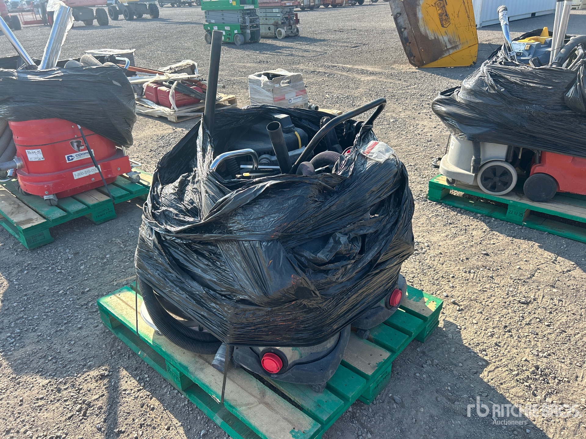 Quantity of (4) Vacuum Cleaner