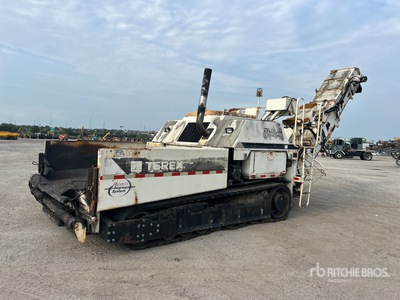 2008 Terex-Cedarapids CR662RM Tracked جهاز نقل الأسفلت