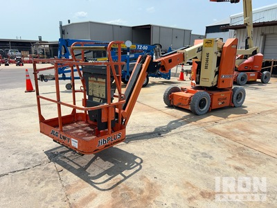2017 JLG E300AJP 2WD Electric Nacelle Articulée