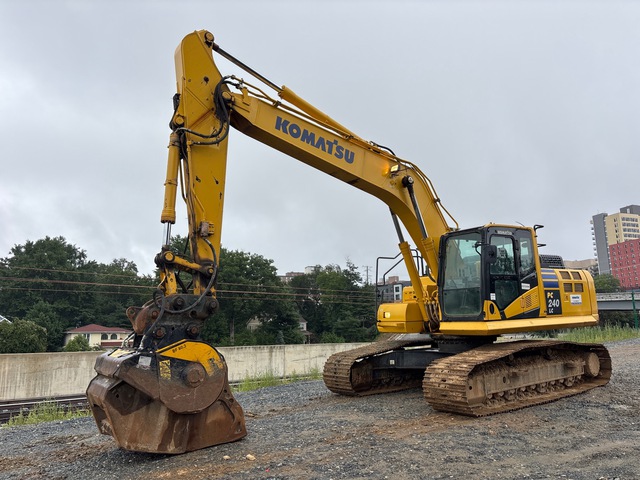 2023 Komatsu PC240LC-11 Tracked Excavator