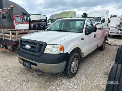 2006 Ford F-150 XL 4x2 Pickup (Inoperable)
