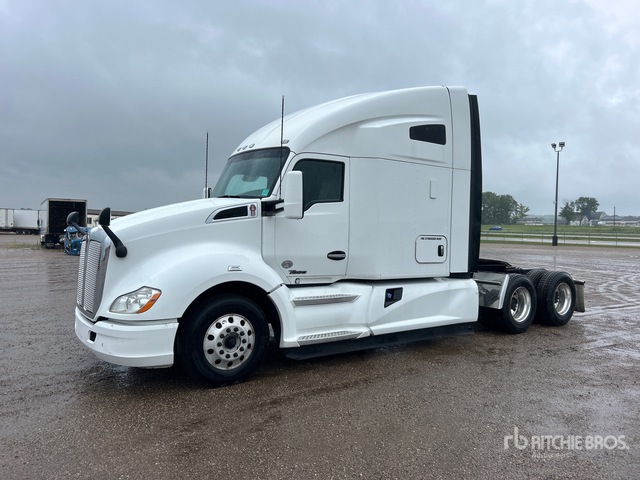 2020 Kenworth T680 6x4 T/A Sleeper Truck Tractor
