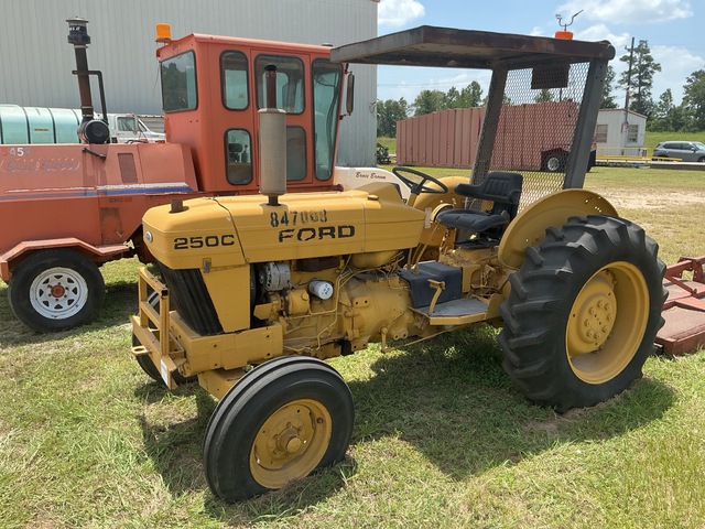 Ford 250C 2WD Tractor