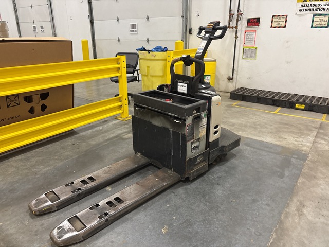 2017 Crown PE4500 6000 lb Electric Pallet Jack