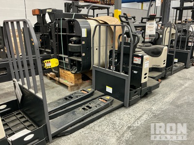 2022 Crown PE4500-60 6000 lb Electric Pallet Jack