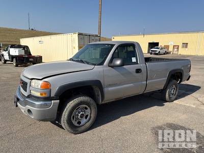 2005 GMC 2500 HD 4x4 Pickup