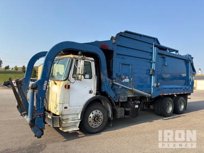 2005 Autocar Xpeditor WX 6x4 Front Loader Waste Collection Truck