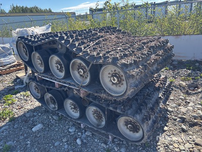 Quantity of (4) Tracks