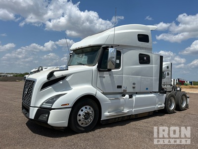 2021 Volvo VNL760 6x4 3- Achs Sattelzugmaschine mit Schlafkabine