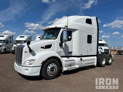 2021 Peterbilt 579 6x4 Cabeza Tractora Cabina Dormitorio
